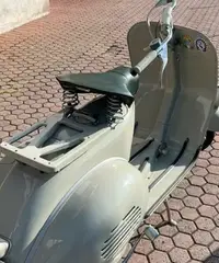 Vespa faro basso