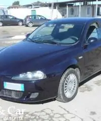 ALFA ROMEO 147 AUTOVETTURA 5 porte diesel del 2005