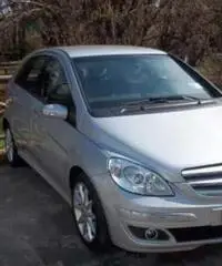 Mercedes B