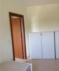 Singola con bagno per donna Singola con bagno per donna