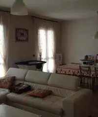 Villa di 7 locali in Affitto - zona MORRONA