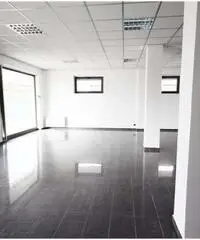 Locale commerciale in Affitto di 275mq