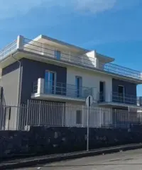 01 Giarre e Trepunti nuovo quadrilocale con giardino