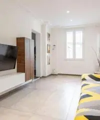 Villa Bifamiliare con giardino 5000 mq a Fidenza Villa Bifamiliare con giardino 5000 mq a Fidenza