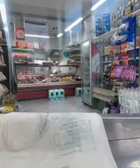 Ceditura negozio alimentari-salumeria