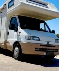 Camper Fiat ducato 2.5 tdi 6 posti letto in coda Camper Fiat ducato 2.5 tdi 6 posti letto in coda