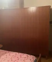 Rustico con accessori e terreno 9 ha