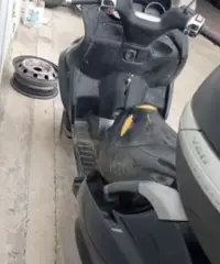 Piaggio MP3 250