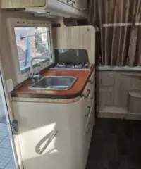 Camper caravan system internationale (C)