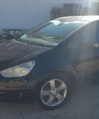 Ford S-Max 2.0 TDCi 140CV Titanium7posti