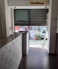 Locale commerciale libero