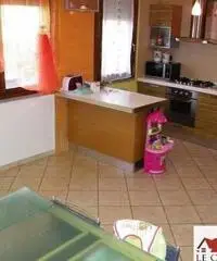 Appartamento a Lari in provincia di Pisa Appartamento a Lari in provincia di Pisa