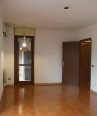 Roma Vendita Appartamento - zona Acilia, Dragona Roma Vendita Appartamento - zona Acilia, Dragona