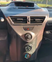 Toyota iQ 1.0 Adatta per neopatentati