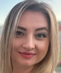 Sono una donna cerca dell'amore della mia vita Sono una donna cerca dell'amore della mia vita