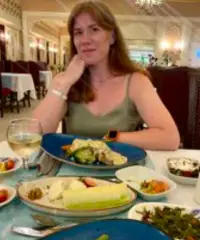 Viaggi, vino e risate: la mia combinazione perfetta