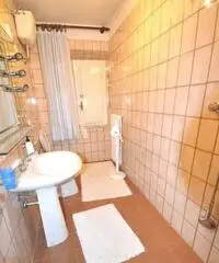 Casa indipendente Altro - Lucca Casa indipendente Altro - Lucca