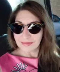 Per relazione seria donna cerco lui