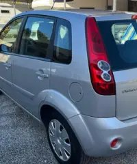 Ford Fiesta 1.2 Benzina/GPL 102.000KM LEGGI