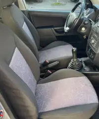 Ford Fiesta 1.2 Benzina/GPL 102.000KM LEGGI