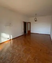 Appartamento quadrilocale in centro con garage a Fidenza