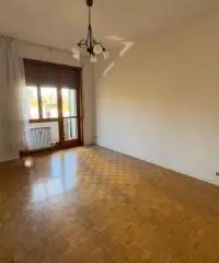 Appartamento quadrilocale in centro con garage a Fidenza