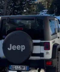 Jeep wrangler rubicon manuale gancio