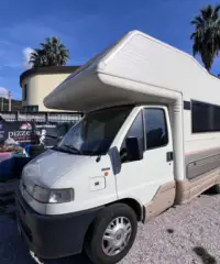 Camper pronto per partire full full porta moto Camper pronto per partire full full porta moto