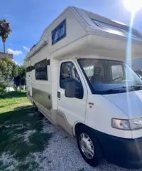 Camper pronto per partire full full porta moto Camper pronto per partire full full porta moto