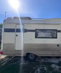 Camper pronto per partire full full porta moto Camper pronto per partire full full porta moto