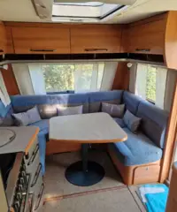Roulotte hymer eriba 8 metri 2017 impeccabile