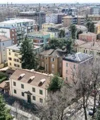 Terratetto plurifamiliare con garage e giardino a Parma