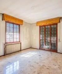 Terratetto plurifamiliare con garage e giardino a Parma