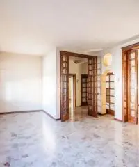 Terratetto plurifamiliare con garage e giardino a Parma