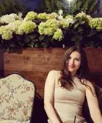 In cerca di complicità e sorrisi sinceri