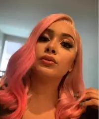 Sincero, affettuoso e pronto per qualcosa di serio.