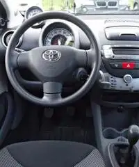 TOYOTA AYGO 1.0 CONNECT 5P 68CV 2010 km 32.200 tg - Veneto