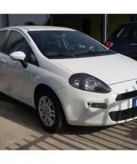 Fiat Punto 1.3 Mjt 75 Cv 5 porte Easy - Lecce Fiat Punto 1.3 Mjt 75 Cv 5 porte Easy - Lecce