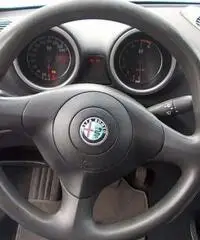 Alfa Romeo 156 1.8 gpl - Cuneo Alfa Romeo 156 1.8 gpl - Cuneo