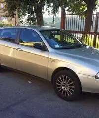 ALFA ROMEO 147 1.6 16V CON IMP.GPL ANNO 2005 ALFA ROMEO 147 1.6 16V CON IMP.GPL ANNO 2005