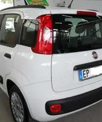 FIAT PANDA POP 1.2 BZ E5 quasi 2013 FIAT PANDA POP 1.2 BZ E5 quasi 2013
