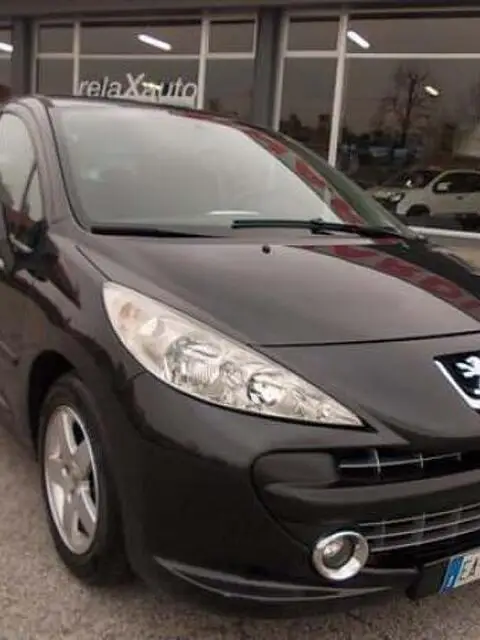 Peugeot 207 1.4 GPL - Cuneo Peugeot 207 1.4 GPL - Cuneo