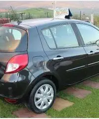 RENAULT CLIO 1.2 AUTOMATICA - Palermo RENAULT CLIO 1.2 AUTOMATICA - Palermo