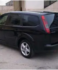 VENDESI FORD FOCUS VENDESI FORD FOCUS