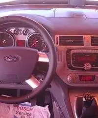 Ford C-Max 2.0 GPL Titanium Ford C-Max 2.0 GPL Titanium