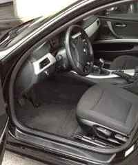 BMW 318 d 2.0 143CV cat Touring Eletta