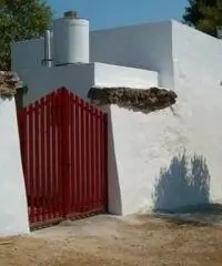 Con giardino e parcheggio privato, 700 mt dal mare