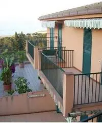 Mare vicino a Cefalu’ a Finale di Pollina Mare vicino a Cefalu’ a Finale di Pollina