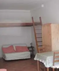 Monolocale 1km Porto S. Stefano 50m spiaggia Monolocale 1km Porto S. Stefano 50m spiaggia