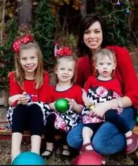 ALLA RICERCA DI UNA BABYSITTER affidabile e competente IN USA ALLA RICERCA DI UNA BABYSITTER affidabile e competente IN USA